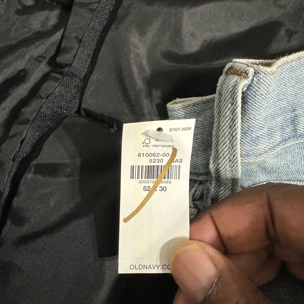 NWT OLD NaVY men’s jeans​ - Picture 2 of 3